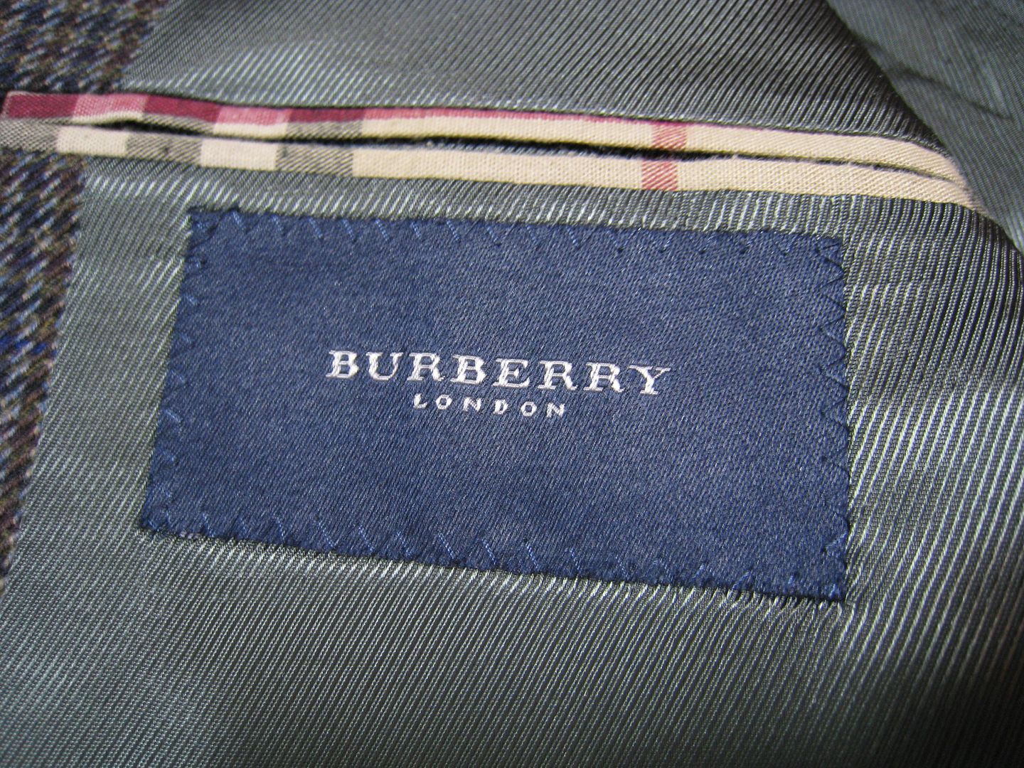 burberry label